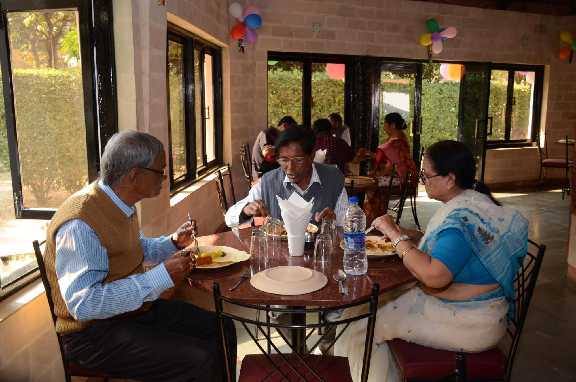 Chhuti Holiday Resort Bolpur Buitenkant foto